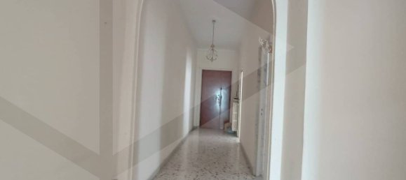 Apartamento de 2 dormitorios en Corato, Italy No. 19432 4