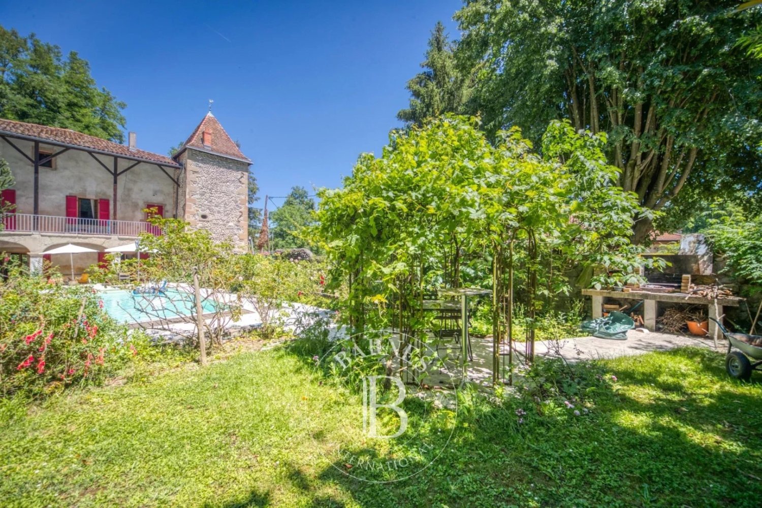 Замки и поместья с 4 спальнями в Муаран, Франция № 346961