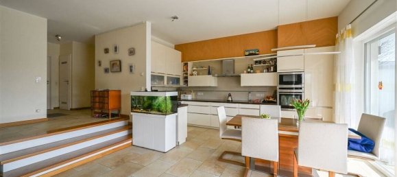 4غرفة شقة في Frankfurt am Main, Germany رقم 31807 2