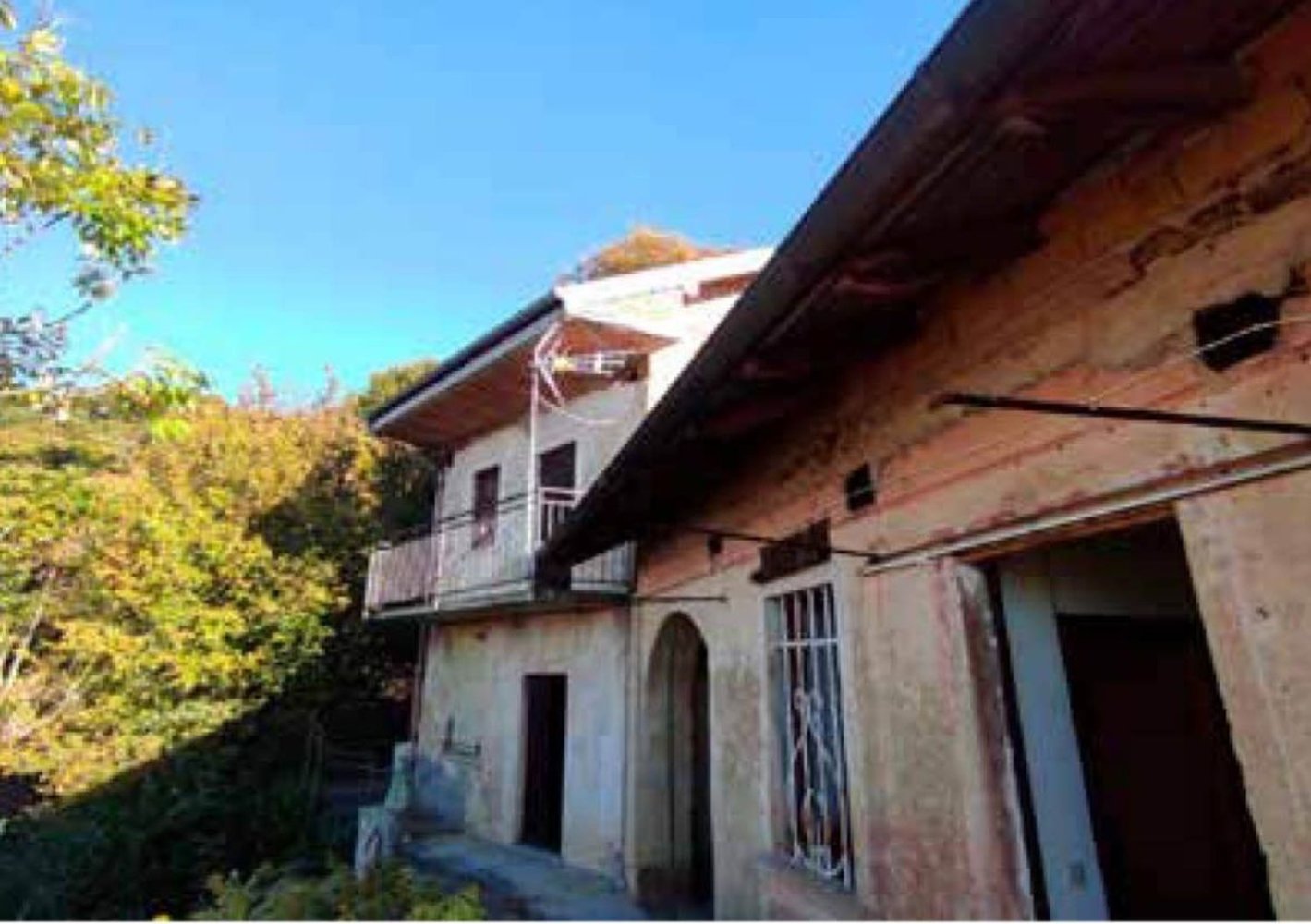 4 bedrooms House in Armeno, Italy No. 324033