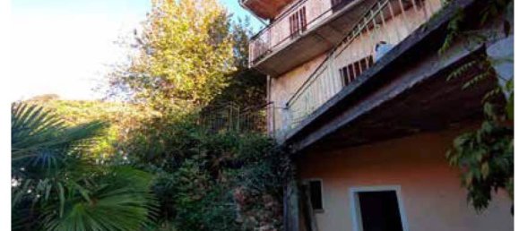 4 bedrooms House in Armeno, Italy No. 324033 2