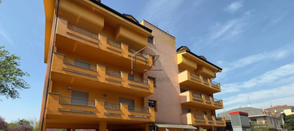 2 Schlafzimmer Wohnung in Milan, Italy, Nr. 331597 2