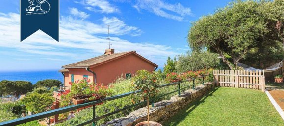 4 bedrooms Villa in Pieve Ligure, Italy No. 320307 5