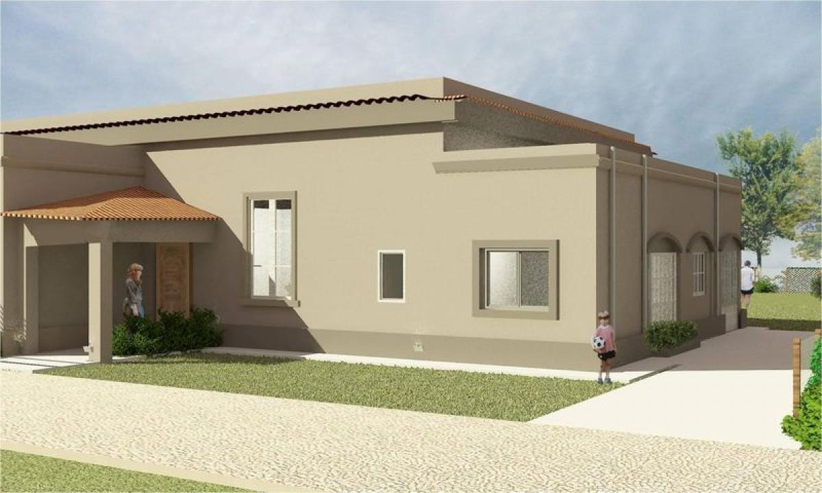 3 bedrooms House in San Miguel, Argentina No. 2815