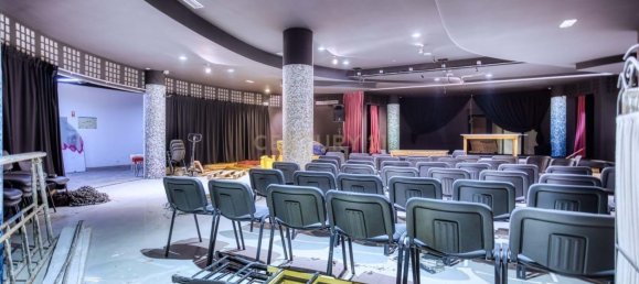 288m² Commercial property in Fatima, Portugal No. 139840 41