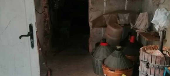 2 bedrooms House in Carrara, Italy No. 291717 12