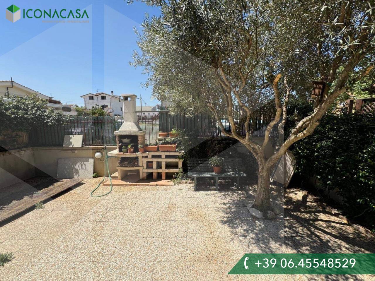 3 rooms Apartment in Rome, Italy No. 34554