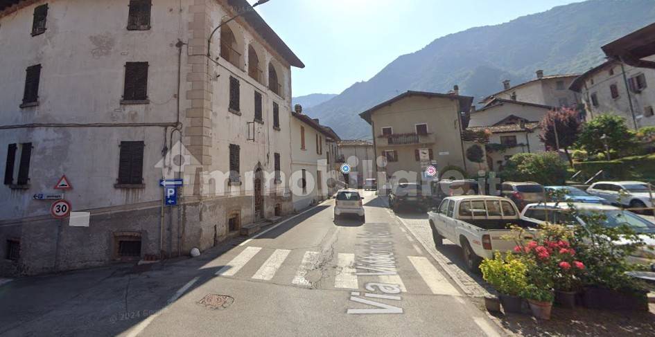 1غرفة عقار تجاري في Idro, Italy رقم 262565