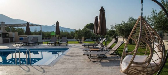 8 غرف نوم عقار تجاري في Zakynthos, Greece رقم 693 20