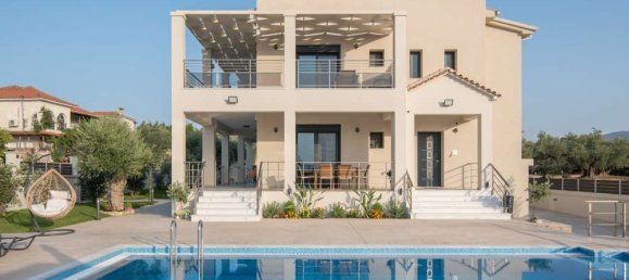 8 غرف نوم عقار تجاري في Zakynthos, Greece رقم 693 5