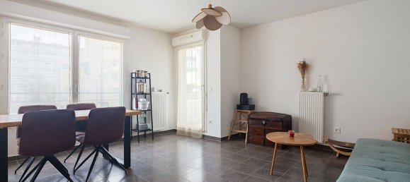 Apartamento de 2 dormitorios en Bezons, France No. 129402 6