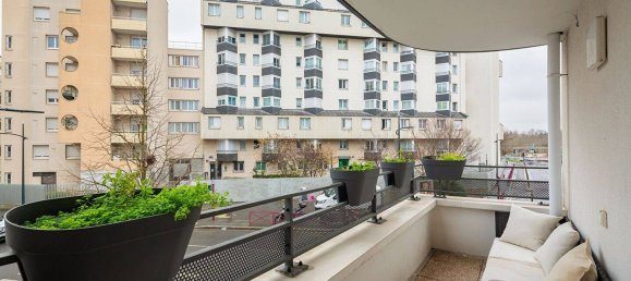 Apartamento de 2 dormitorios en Bezons, France No. 129402 11