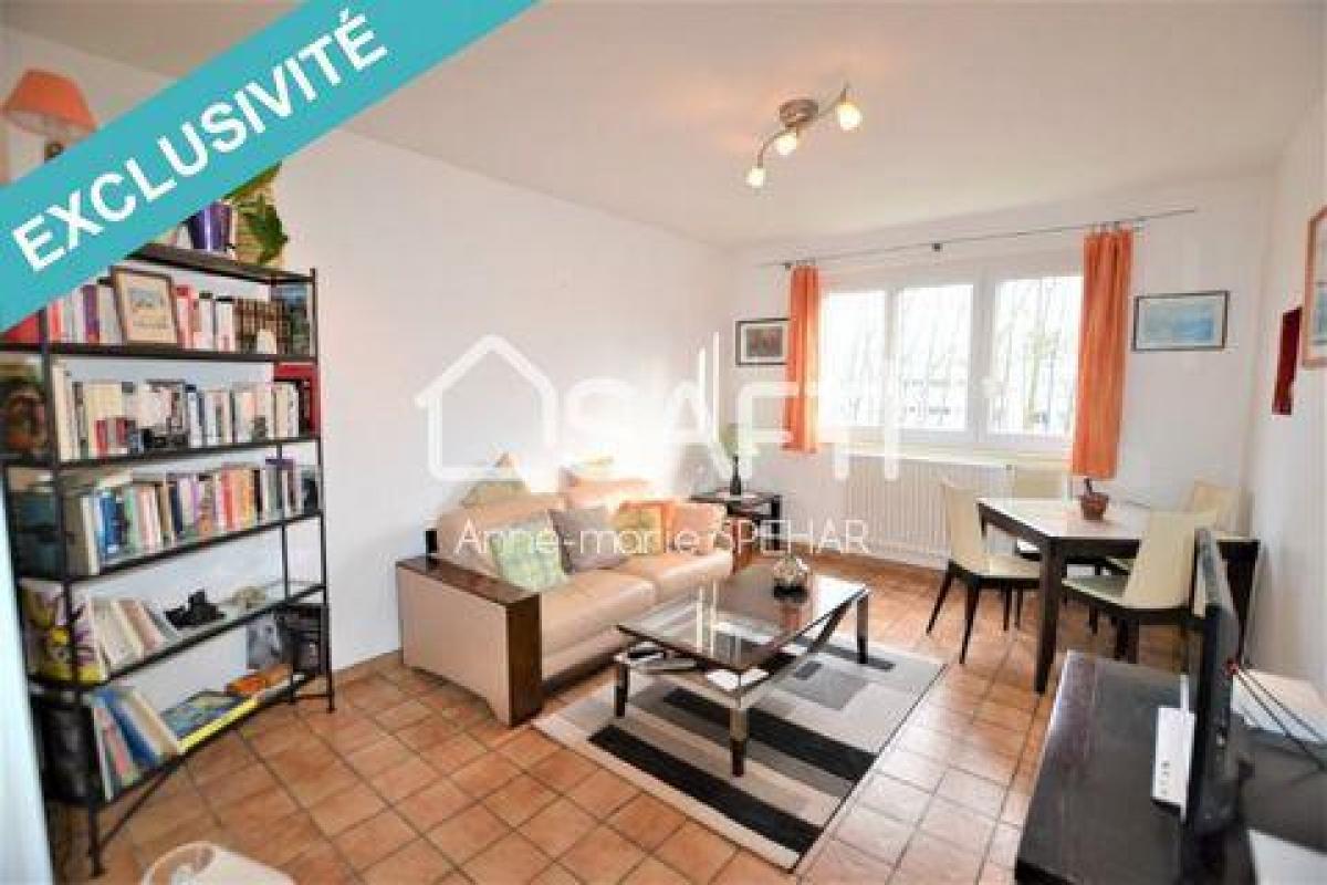 2 bedrooms Apartment in Gretz-Armainvilliers, France No. 33861