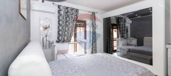 Apartamento de 2 dormitorios en Aci Catena, Italy No. 287834 8