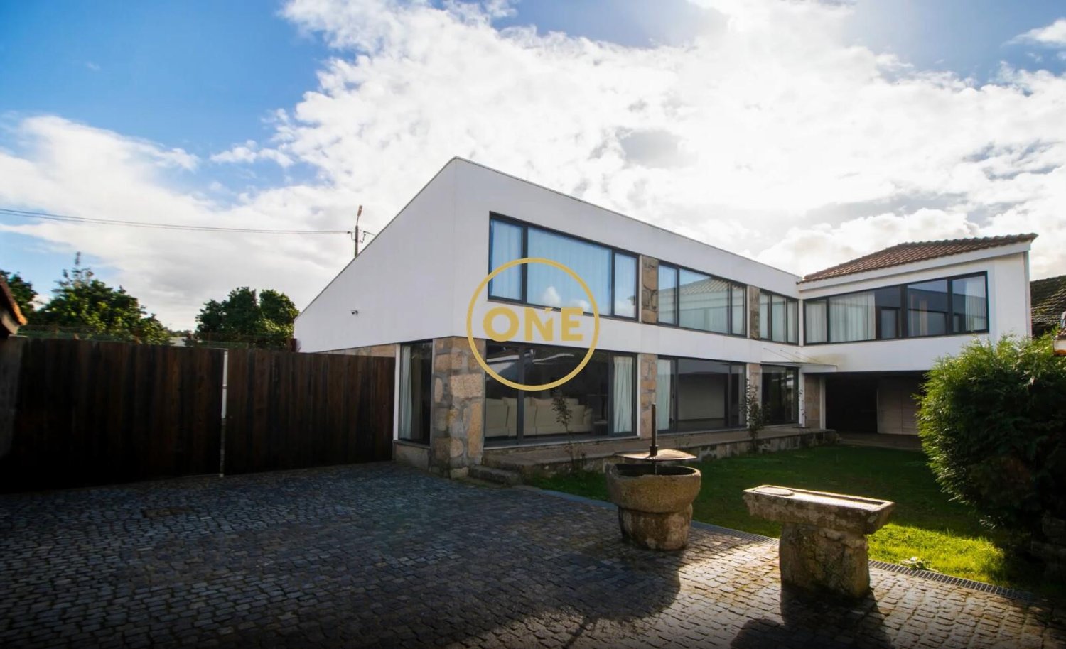 Дом с 3 спальнями в Мая, Португалия № 52492