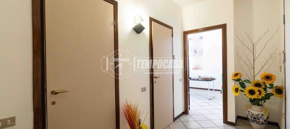 Apartamento de 5 habitaciónes en Lurago d'Erba, Italy No. 277807 3