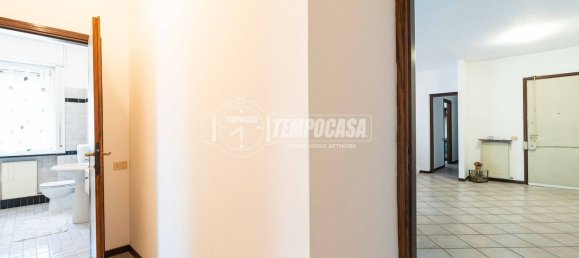 Apartamento de 5 habitaciónes en Lurago d'Erba, Italy No. 277807 12