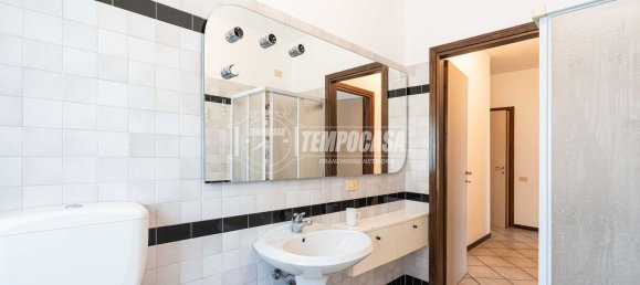 Apartamento de 5 habitaciónes en Lurago d'Erba, Italy No. 277807 19
