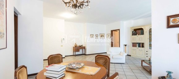 Apartamento de 5 habitaciónes en Lurago d'Erba, Italy No. 277807 7