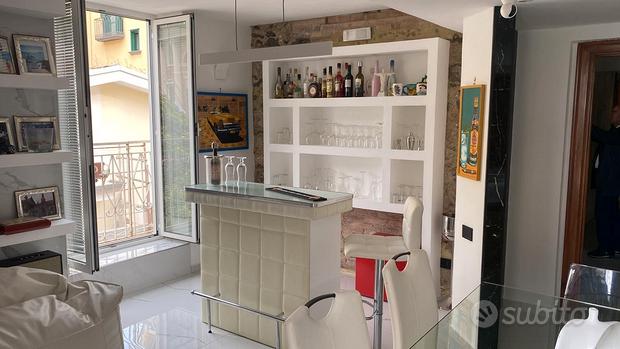 7 rooms Apartment in Salerno, Italy No. 292728