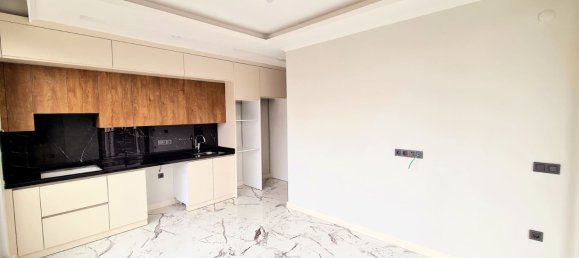 Penthouse 1+1 in Oba, Turkey No. 2751 6