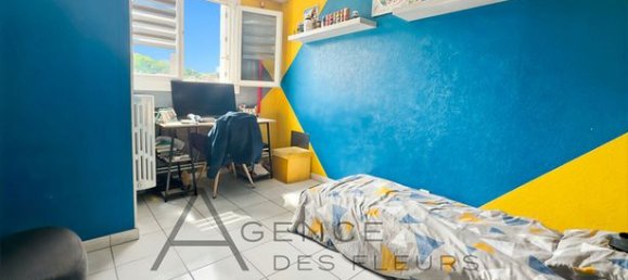 3 Schlafzimmer Wohnung in Elbeuf, France, Nr. 315362 7