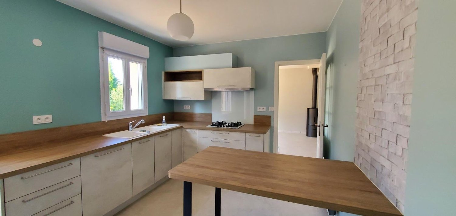 3 Schlafzimmer Haus in Truyes, France, Nr. 65698