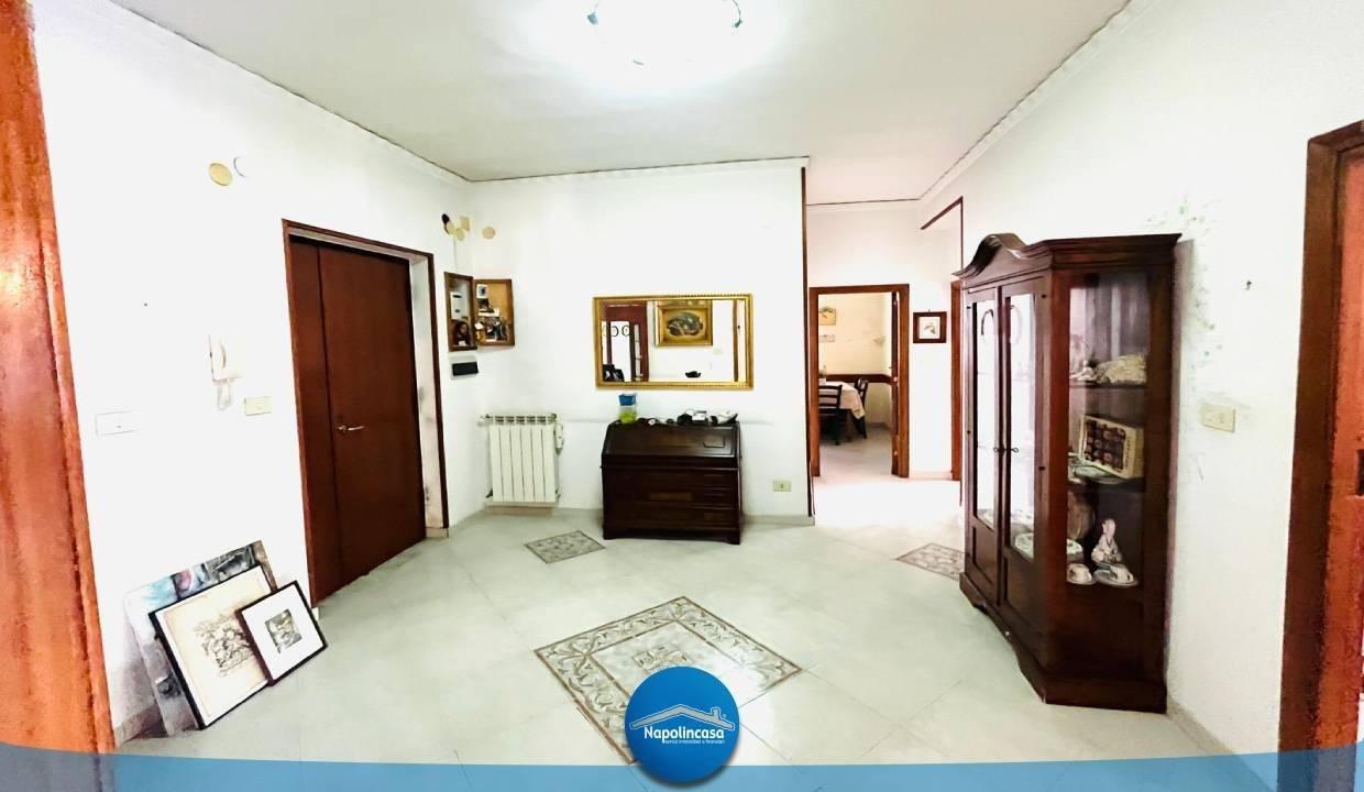 Apartamento de 4 habitaciónes en Casoria, Italy No. 23895