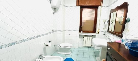 Apartamento de 4 habitaciónes en Casoria, Italy No. 23895 33