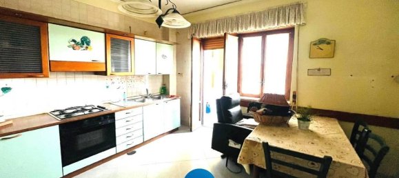 Apartamento de 4 habitaciónes en Casoria, Italy No. 23895 13