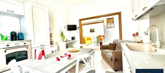 Квартира с 4 спальнями в Таранто, Италия № 325914 2