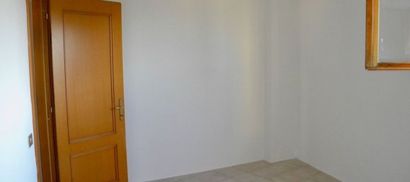 3 rooms Apartment in Pisa, Italy No. 217048 8