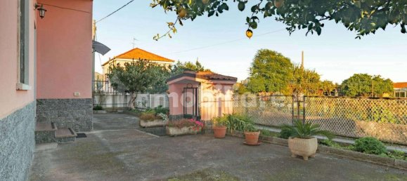 9 rooms Villa in Ceriale, Italy No. 234986 6