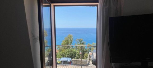 3 bedrooms House in Acquappesa, Italy No. 339014 3