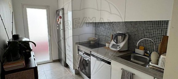 3 Schlafzimmer Doppelhaus in Almada, Portugal, Nr. 346228 7