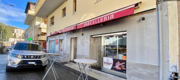 Gewerbliche Immobilie in Messina, Italy 33m², Nr. 79997 3