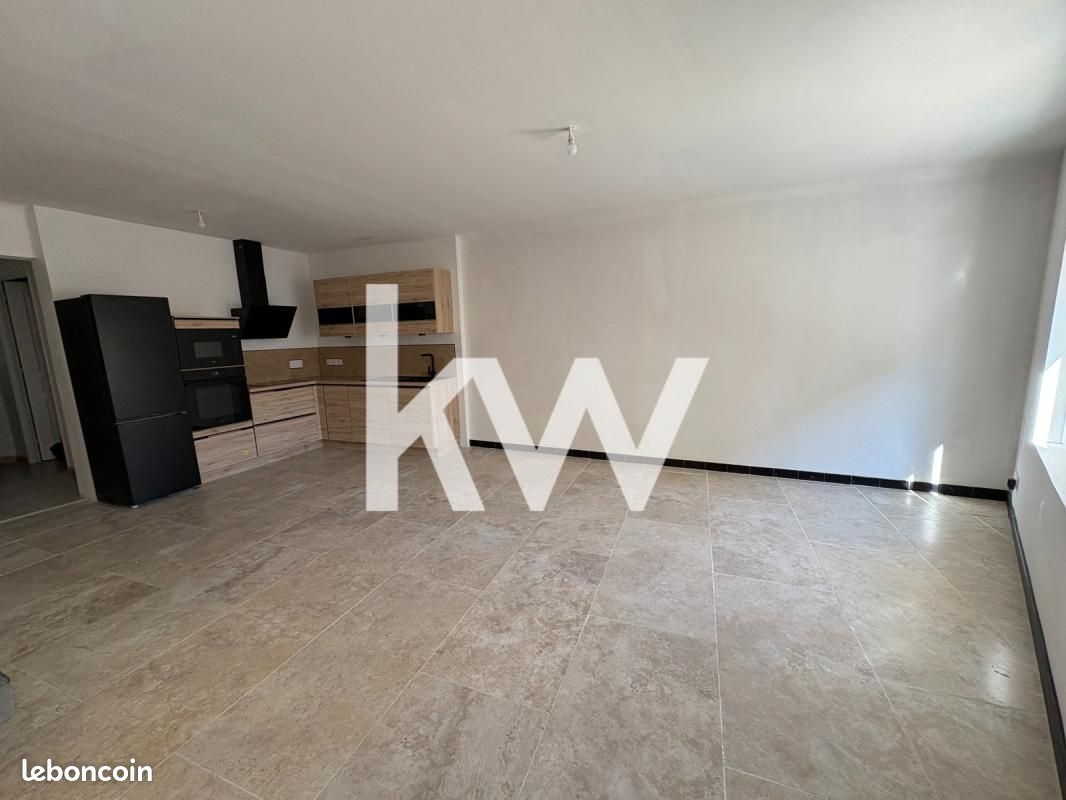 Moradia em banda T3 em Gard, France N.º 337166