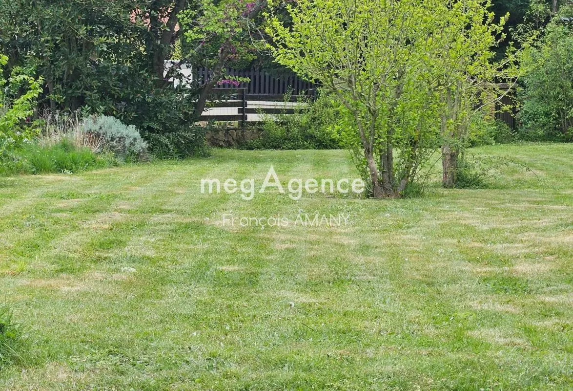 Terreno en Dommartin, France 486 m² No. 80244