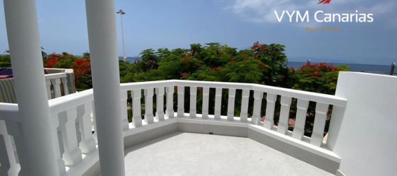 3 bedrooms Villa in Adeje, Spain No. 124985 9