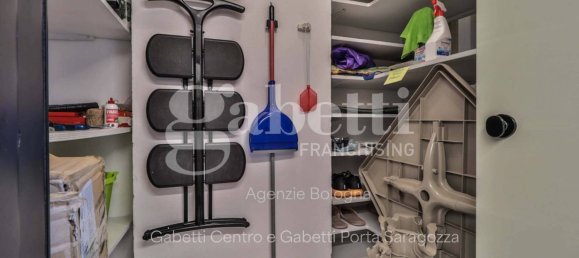 2 bedrooms Apartment in Bologna, Italy No. 19128 11