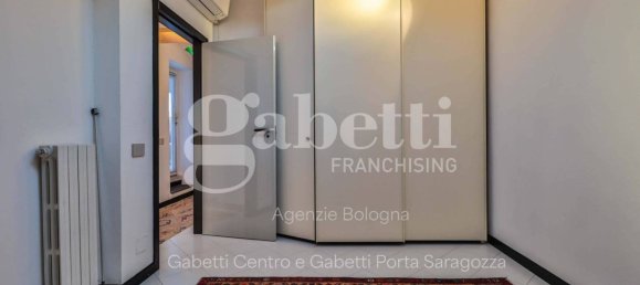 2 bedrooms Apartment in Bologna, Italy No. 19128 39