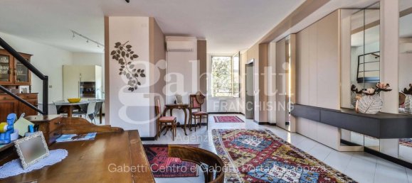 2 bedrooms Apartment in Bologna, Italy No. 19128 3
