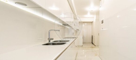 6 غرف نوم شقة في Lisbon, Portugal رقم 58472 18