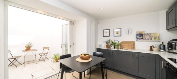 Дом с 4 спальнями в Лондон, Великобритания № 12752 20