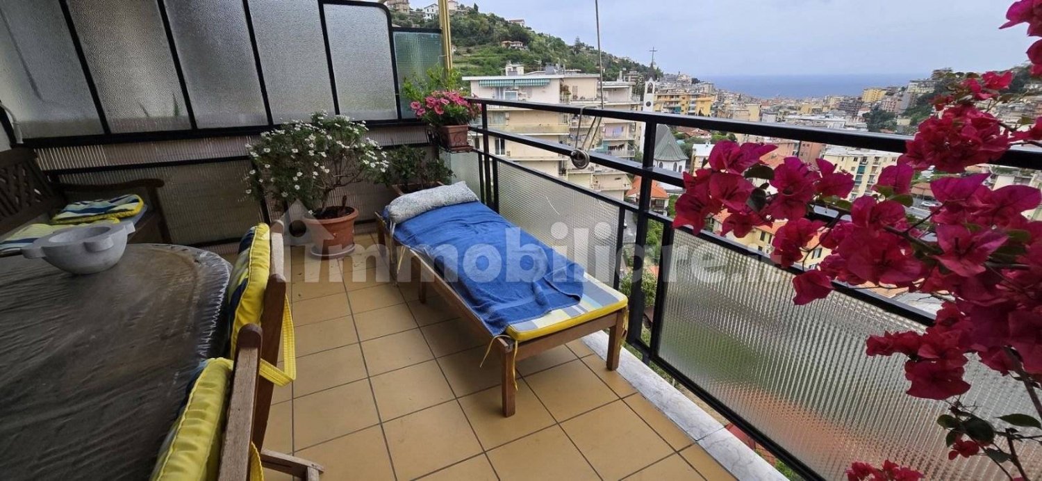 Ático de 2 dormitorios en Sanremo, Italy No. 250900