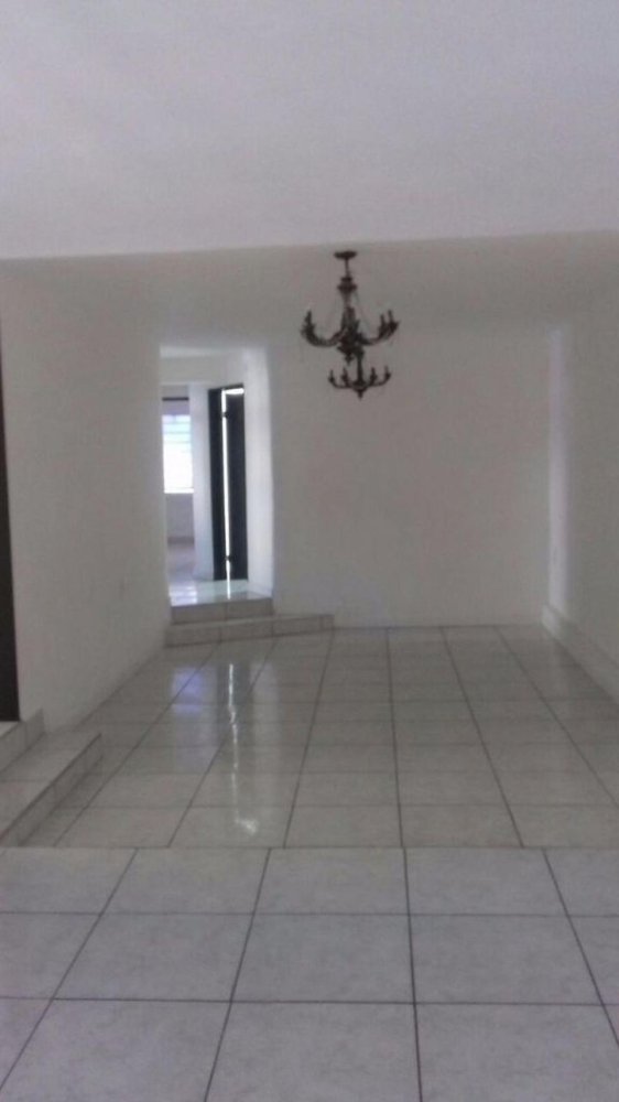 Casa de 4 dormitorios en Nuevo León, Mexico No. 184698