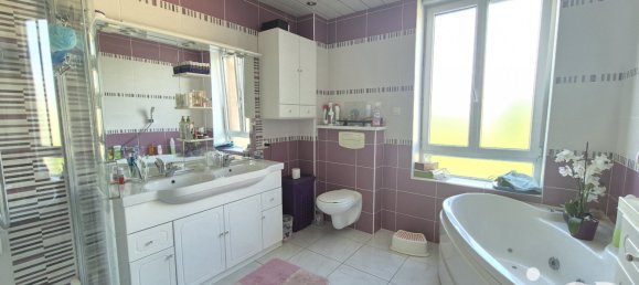 Casa de 4 dormitorios en Villers-Semeuse, France No. 39847 8