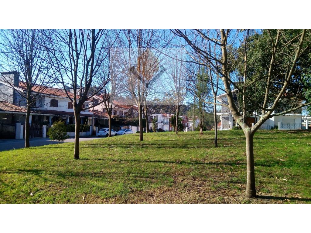  Land in Vila Nova de Gaia, Portugal No. 19320