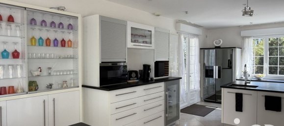 6 chambres Maison à Monnaie, France No. 55825 16