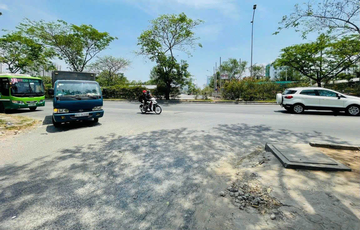 Terrain à District 7, Vietnam 344m² No. 20370